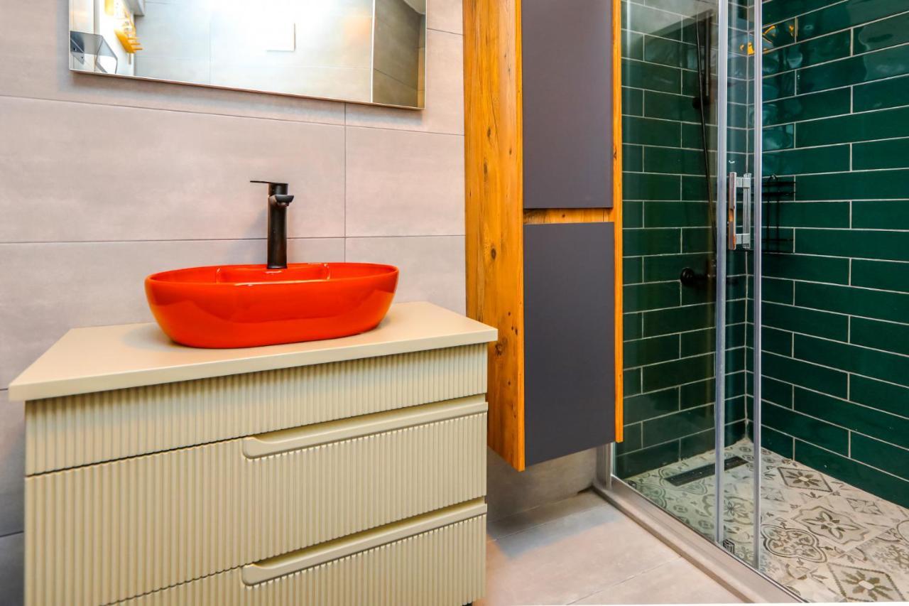 Appartement Vibrant Flat 500 M To Uskudar Ferry Station Istanboel